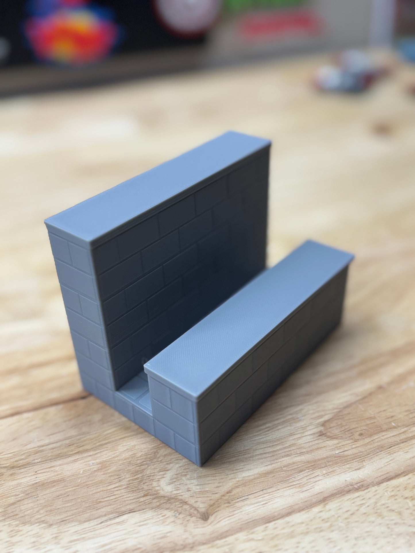 CONCRETE BLOCK STAND