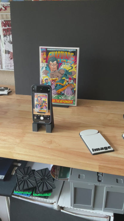 Comic & Phone Stand Combo *GLARE MANAGEMENT*